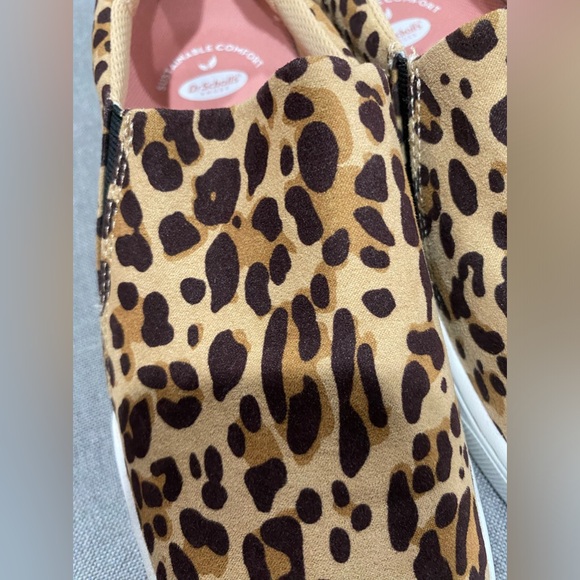 Dr Scholl’s women’s casual sneaker, loafer fabric leopard print shoes, size 7.5. - Picture 6 of 6